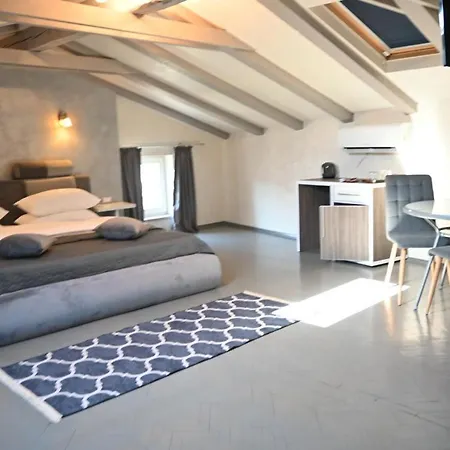 Apartment San Mauro *